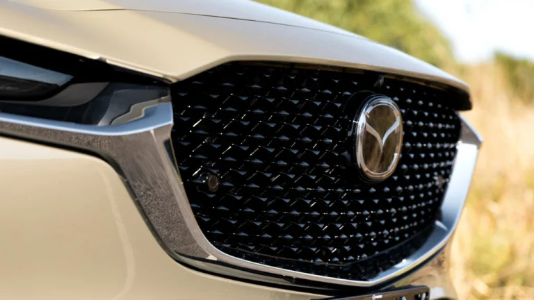 Mazda не планує оновлювати власний другий за популярністю кросовер упродовж майже дванадцяти років