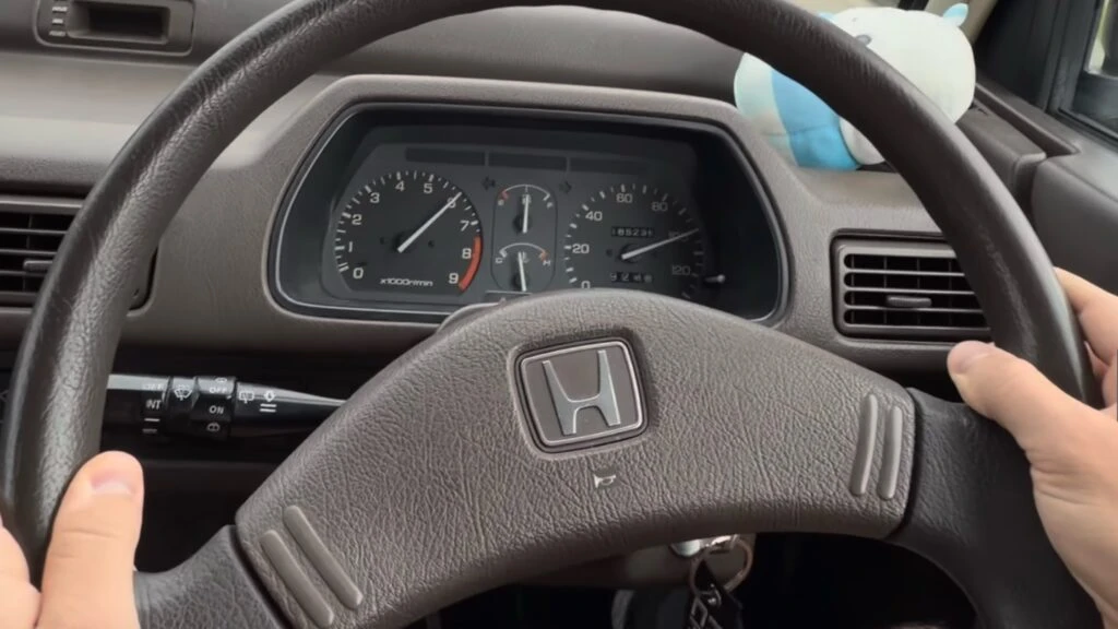  This Honda Kei Van Needs A Lifetime And All Five Gears Just To Hit 60 MPH