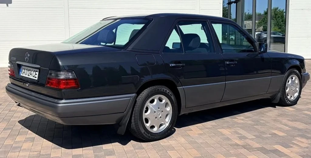 Mercedes-Benz E-Class W124 Mercedes-Benz E-Class W124