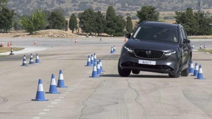 Нова Mazda CX-5 провалила лосиний тест на високій швидкості