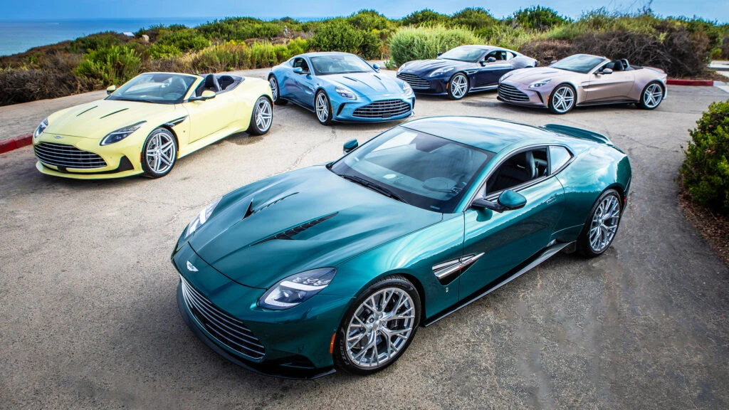 Серед п’яти свіжих американських спецверсій Aston Martin знайшлася та, що має відтінок із рекламного буклета 1958 року