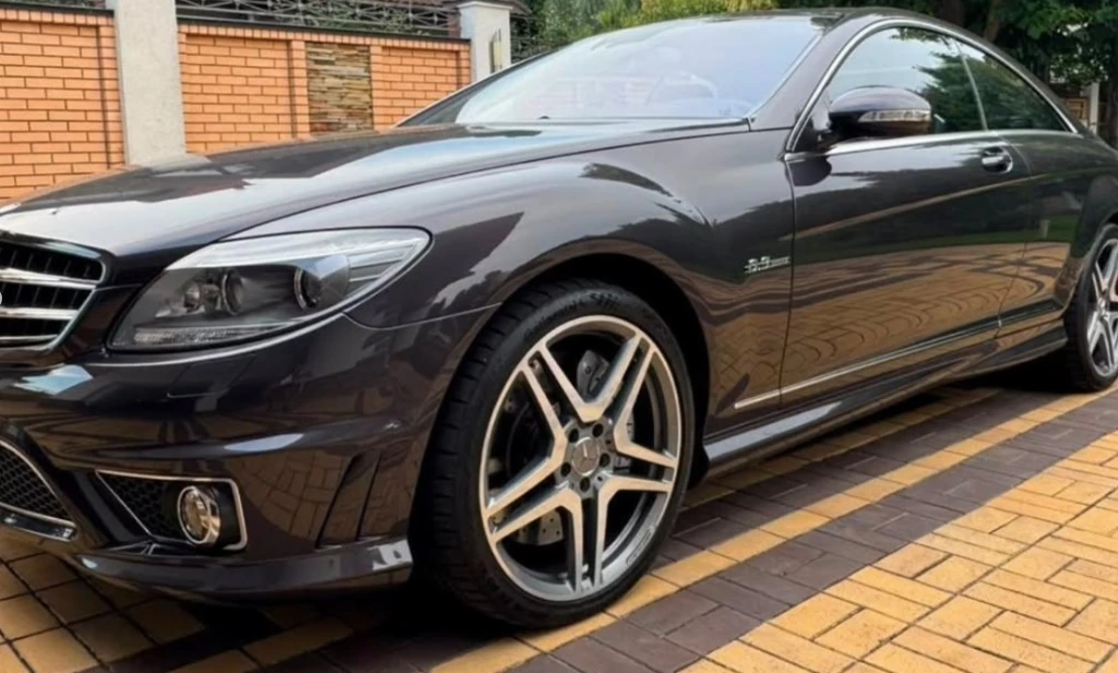 Офіційний Mercedes-Benz CL 63 AMG C216 з пробігом 5391 км продають у Києві: яка цiна (фото) 