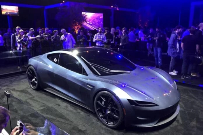 Tesla назвала дату прем’єри нового Roadster після майже 10 років очікування