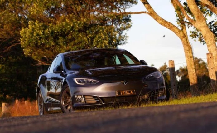 Tesla Model S проїхала майже 1 млн км лише з однією заміною батареї