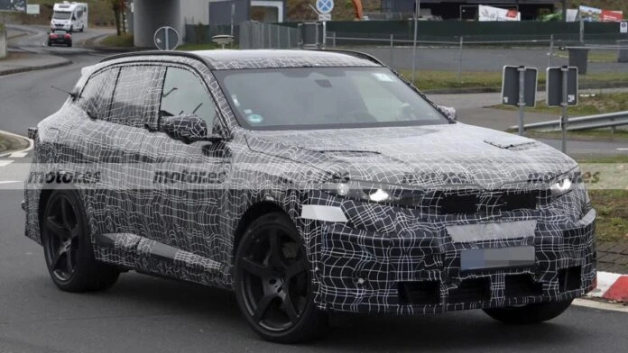 Електричний BMW X5 M помітили на тестах із потужністю майже 1000 к.с.