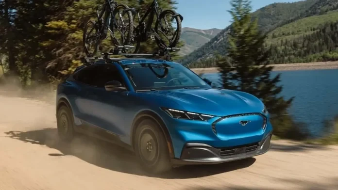 Ford Mustang Mach-E 2027 подешевшав і отримав позашляхову версію