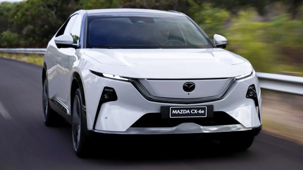 Mazda готується наростити випуск електрокарів, створених на китайській базі