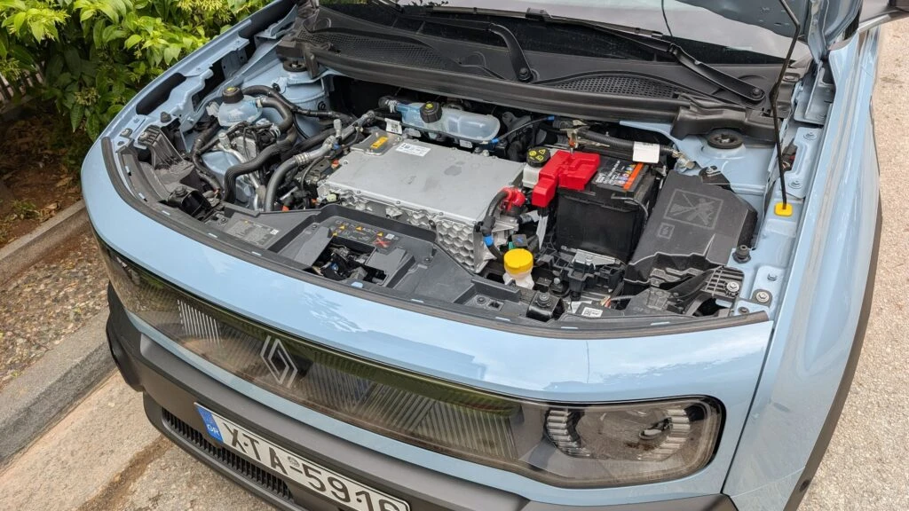 Деталі Renault 4 E-Tech