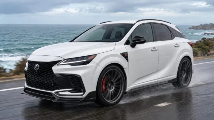 Lexus RX отримає версію на 600 к.с. для конкуренції з BMW X5 M